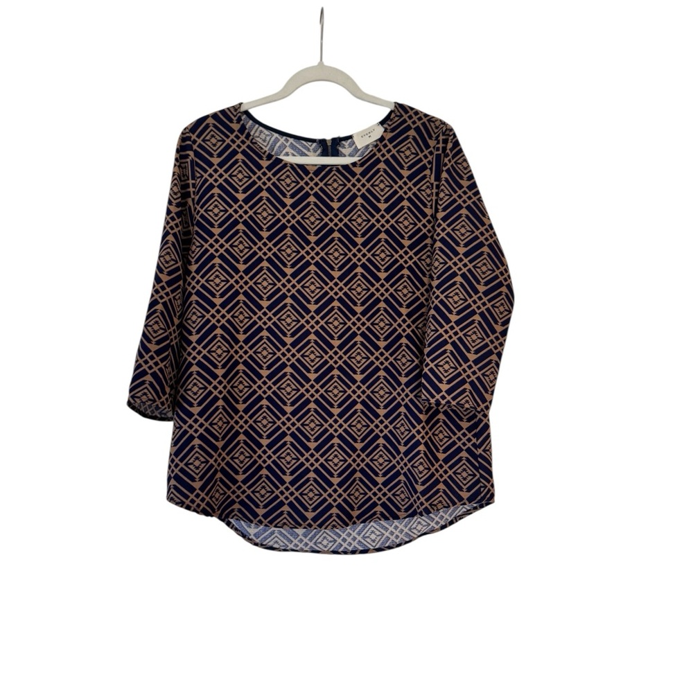 Everly Navy and Beige Geometric Blouse